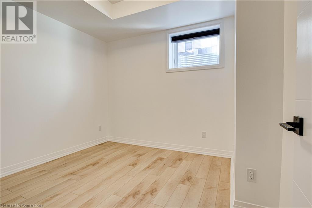 261 Woodbine Avenue Unit# 71Kitchener, Ontario  N2R 0S7 - Photo 36 - 40684982