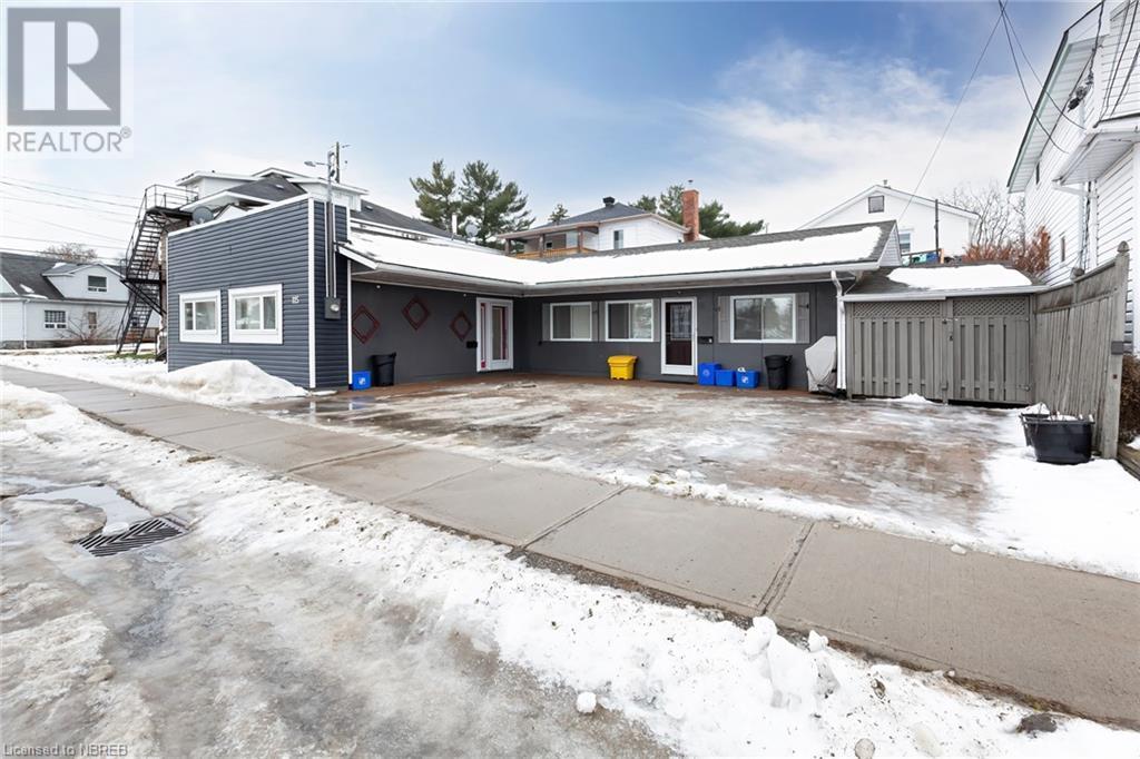 115 King Street W, North Bay, Ontario  P1B 5Z6 - Photo 2 - 40685572