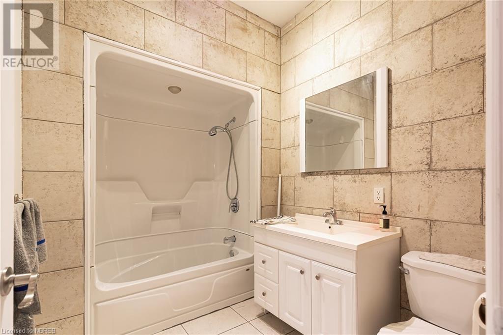 115 King Street W, North Bay, Ontario  P1B 5Z6 - Photo 24 - 40685572