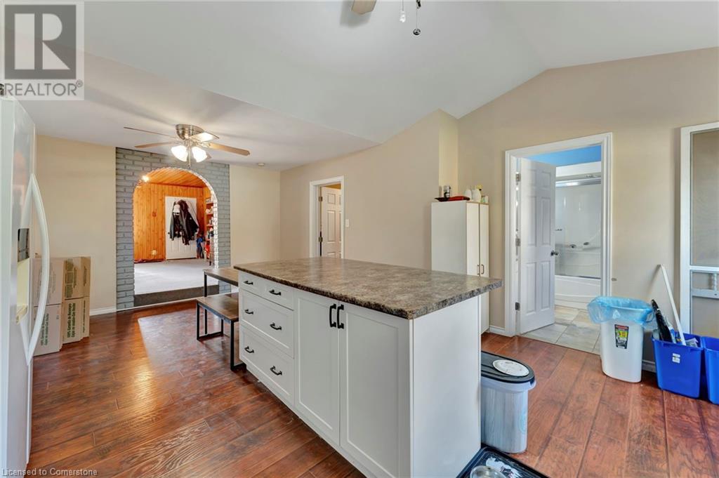 4 Rebecca Street, St. Catharines, Ontario  L2S 2G8 - Photo 11 - 40685892