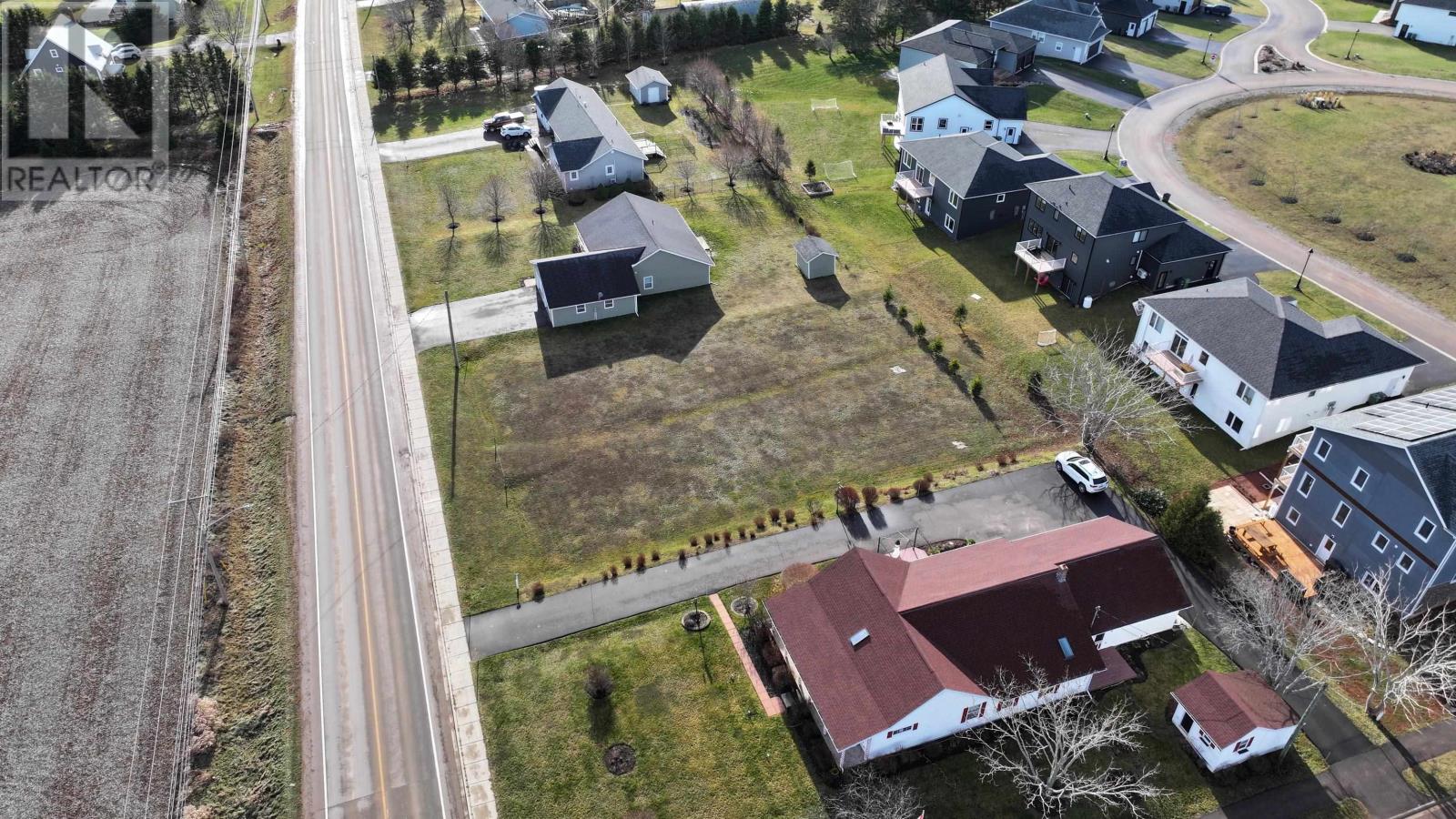 203 Kinlock Road, Stratford, Prince Edward Island  C1B 2M5 - Photo 10 - 202428463