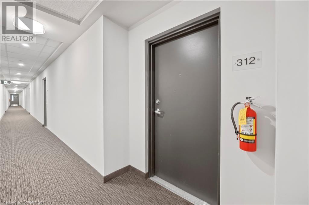 212 Lakeport Road Unit# 312, St. Catharines, Ontario  L2N 0B4 - Photo 7 - XH4199737