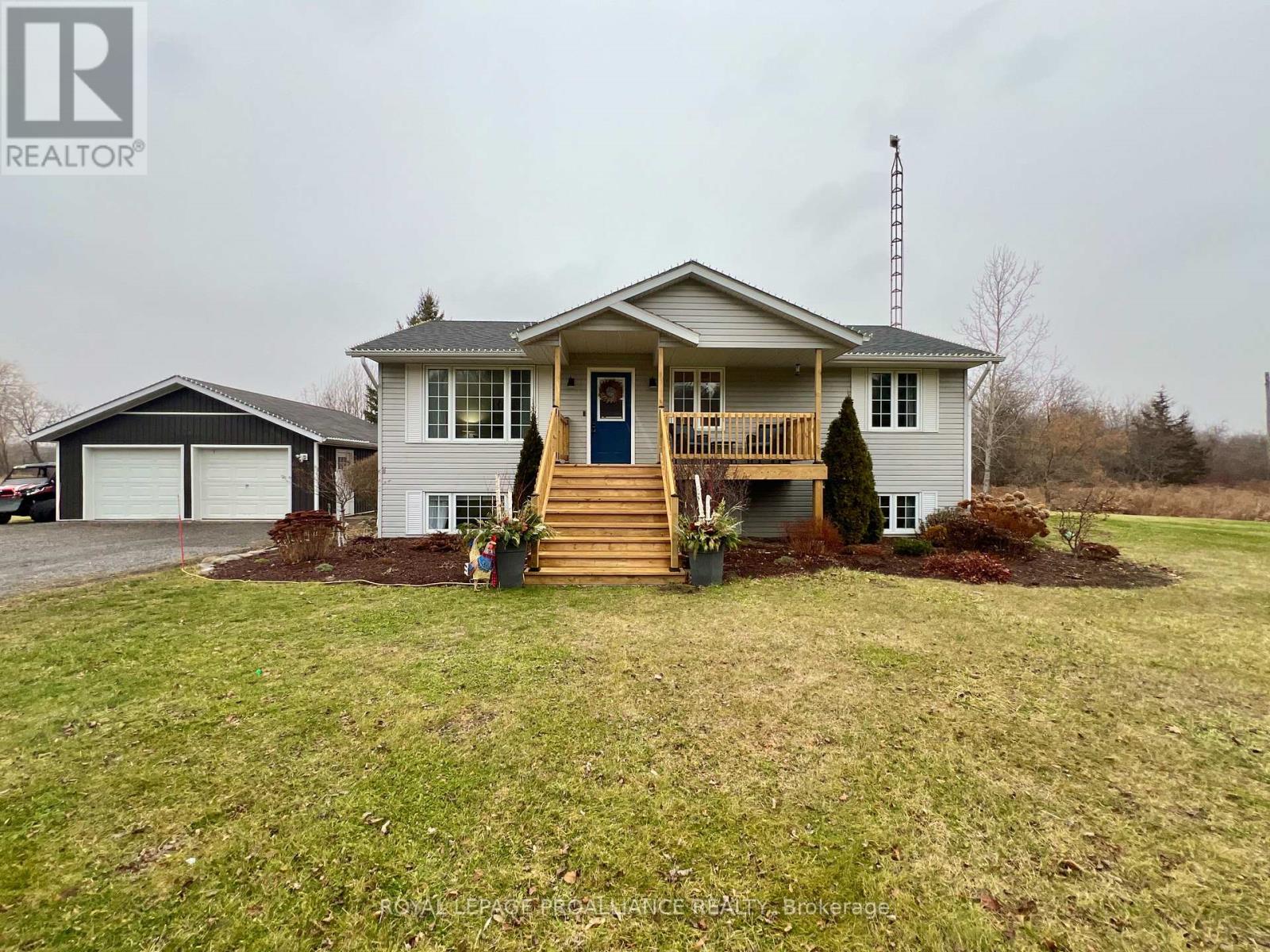 1290 Victoria Road, Prince Edward County, Ontario  K0K 1A0 - Photo 2 - X11897040