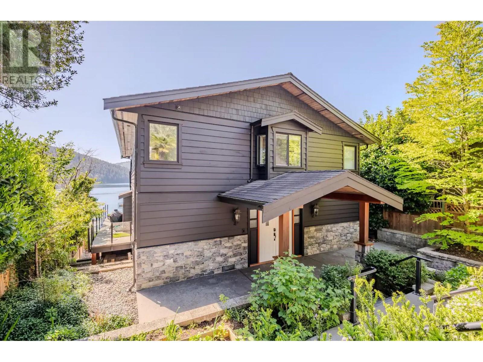 Top Levels 4725 Strathcona Road, North Vancouver, British Columbia  V7G 1G9 - Photo 21 - R2951060