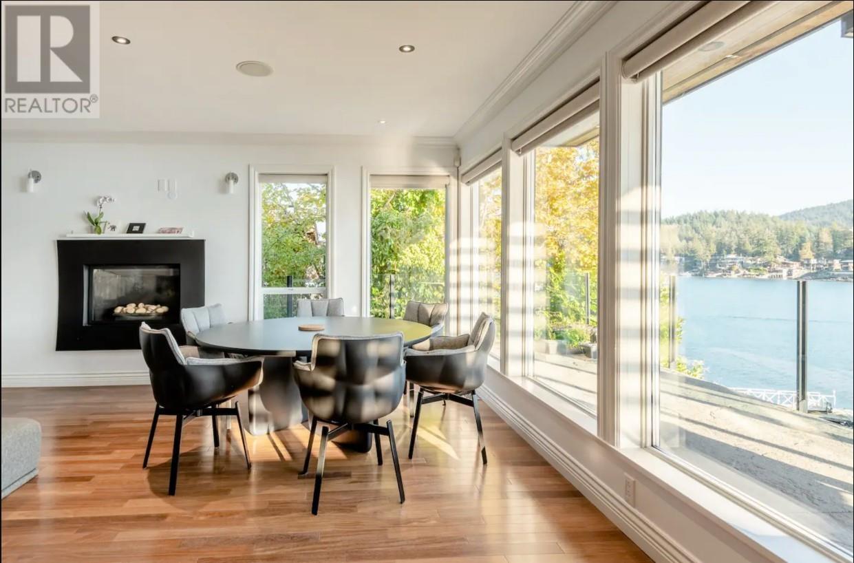 Top Levels 4725 Strathcona Road, North Vancouver, British Columbia  V7G 1G9 - Photo 5 - R2951060