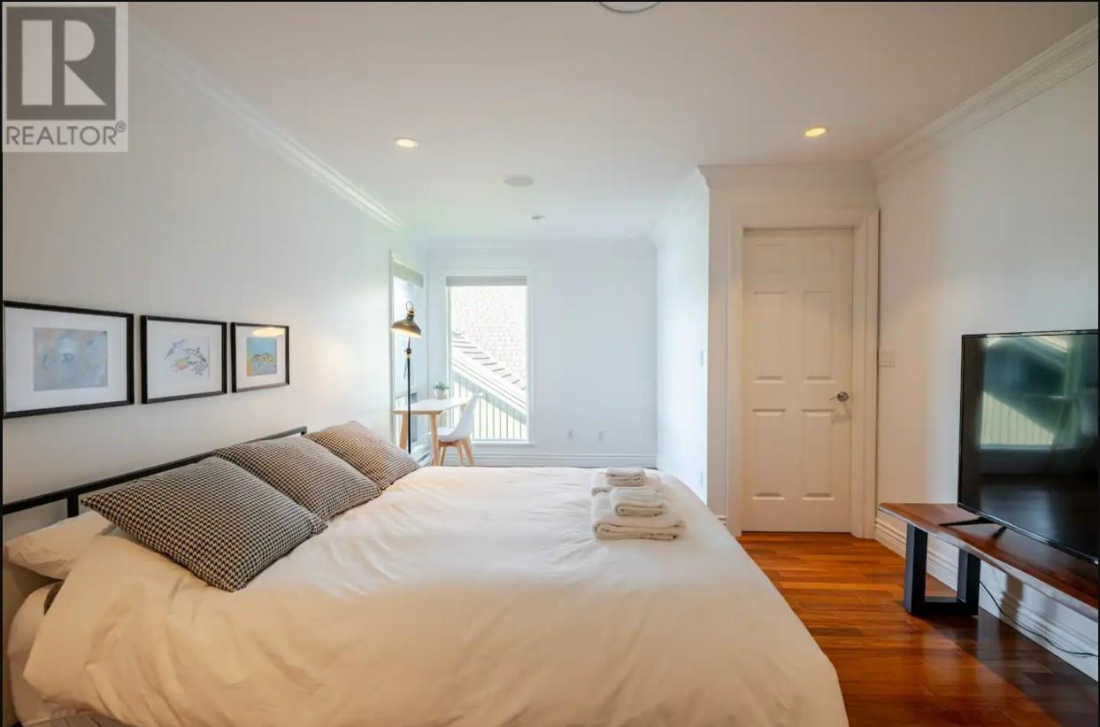 Top Levels 4725 Strathcona Road, North Vancouver, British Columbia  V7G 1G9 - Photo 9 - R2951060