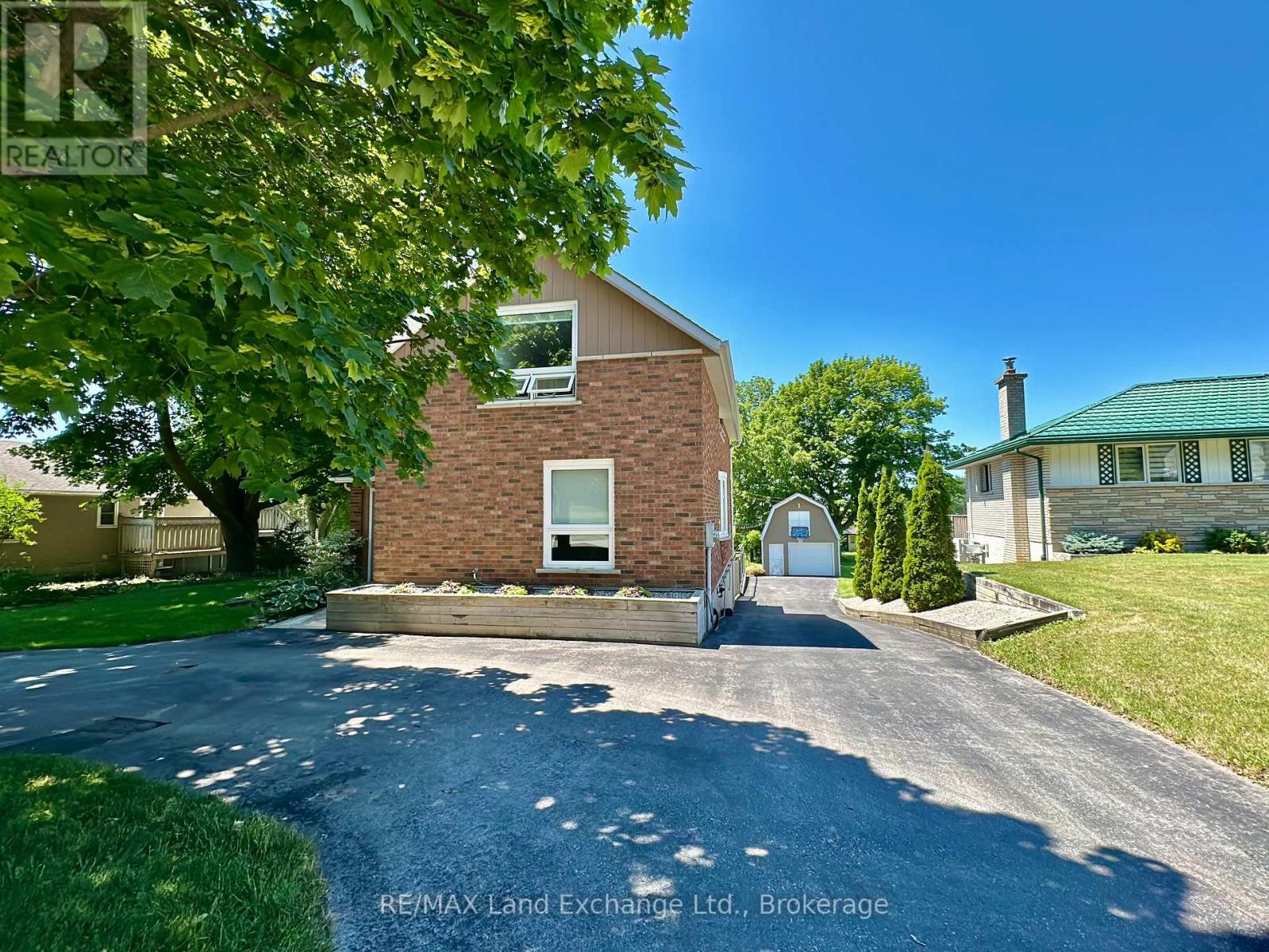 1186 Queen Street, Kincardine, Ontario  N2Z 1G5 - Photo 4 - X11888739