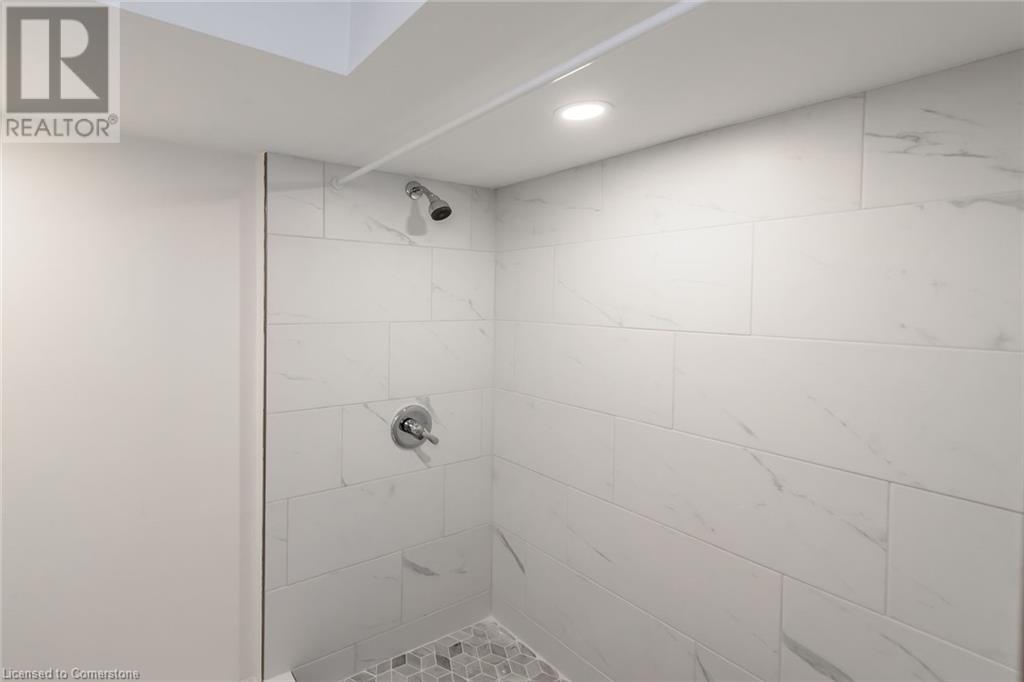 191 Sherman Avenue S Unit# Bsmnt, Hamilton, Ontario  L8M 2R2 - Photo 13 - 40685062