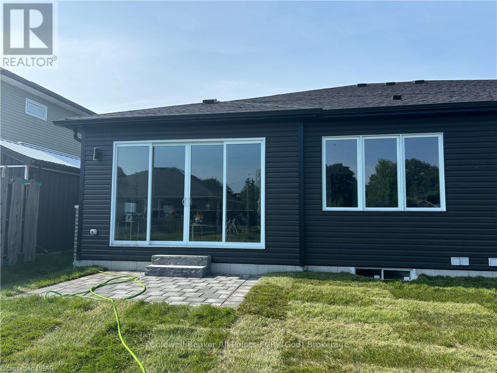 173 Elgin Avenue E, Goderich, Ontario  N7A 1K7 - Photo 2 - X10780542