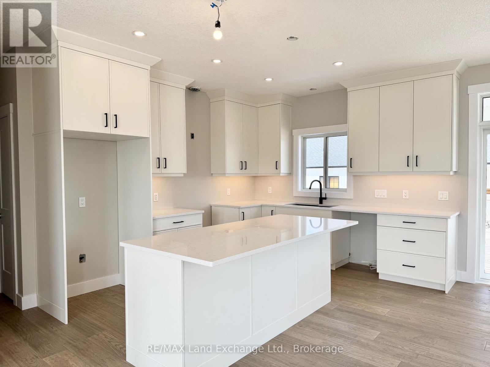 399 Amanda's Way, Saugeen Shores, Ontario  N0H 2C3 - Photo 5 - X11895150