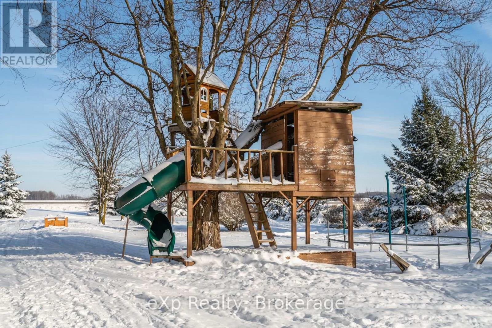 9499 Maas Park Drive, Wellington North, Ontario  N0G 2L0 - Photo 29 - X11897063