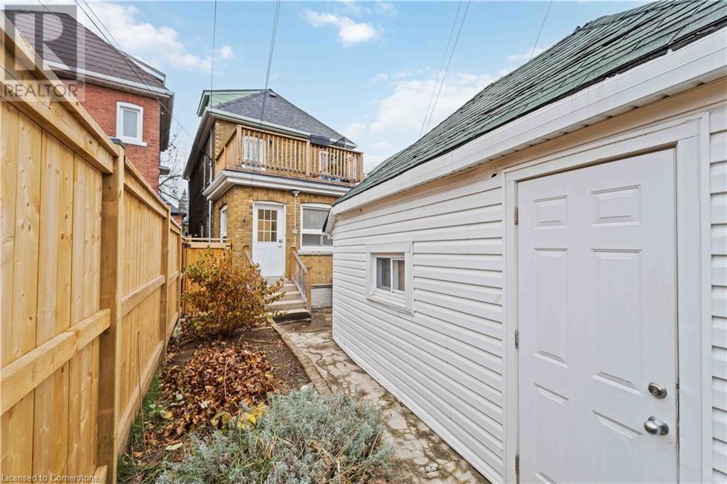 17 Spadina Avenue S, Hamilton, Ontario  L8M 2W8 - Photo 20 - 40685517