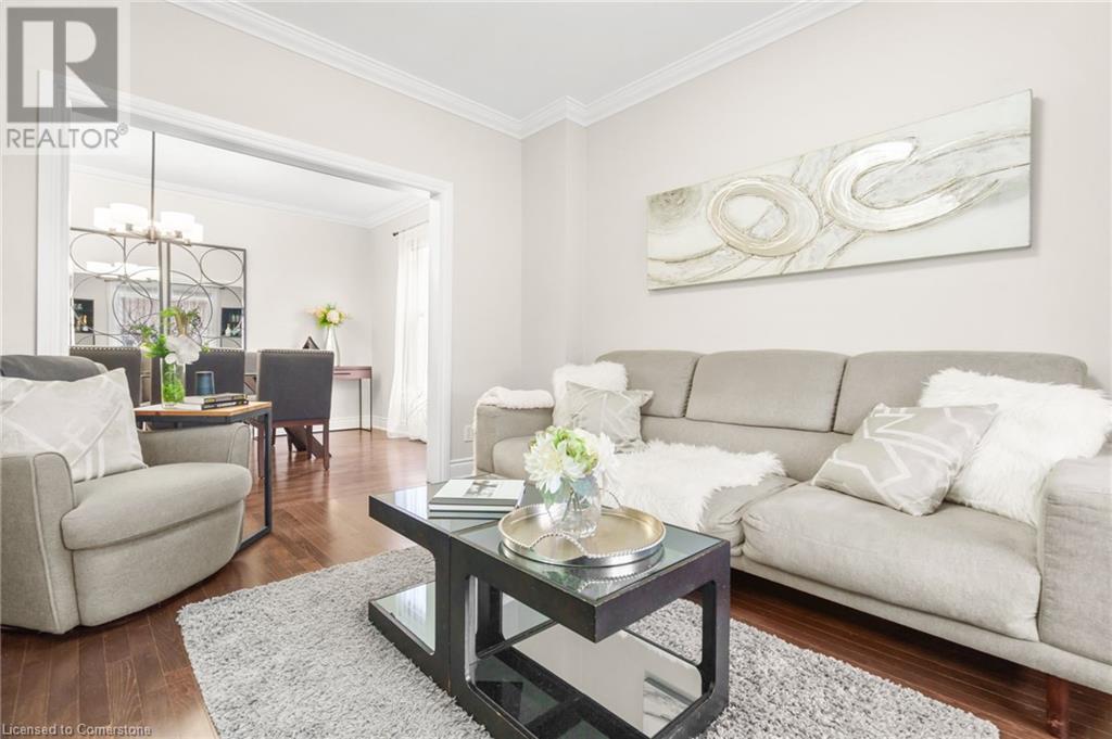 16 Coxwell Avenue, Toronto, Ontario  M4L 3A7 - Photo 10 - 40678756