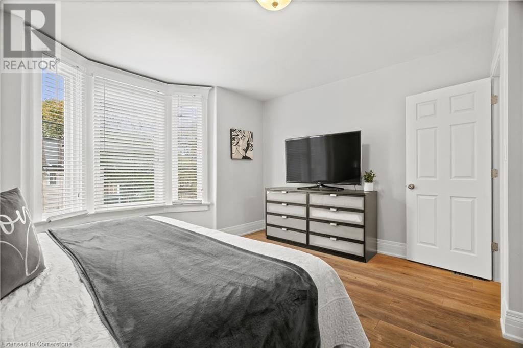 16 Coxwell Avenue, Toronto, Ontario  M4L 3A7 - Photo 22 - 40678756