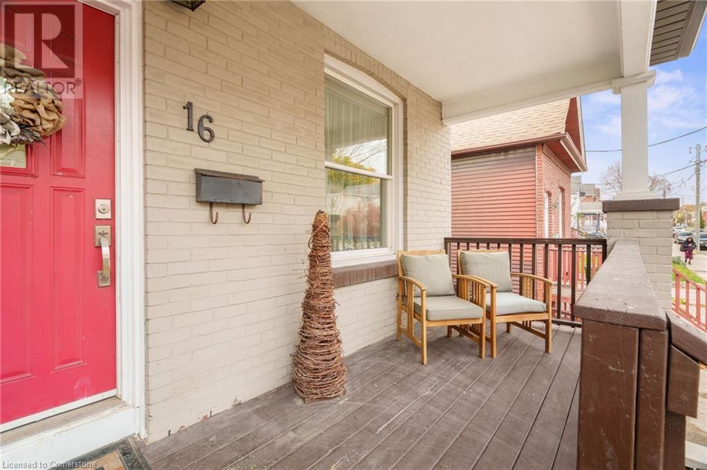 16 Coxwell Avenue, Toronto, Ontario  M4L 3A7 - Photo 3 - 40678756