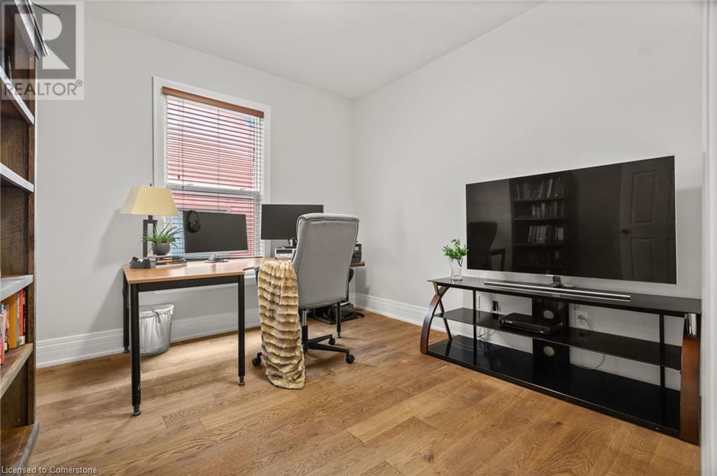 16 Coxwell Avenue, Toronto, Ontario  M4L 3A7 - Photo 23 - 40678756