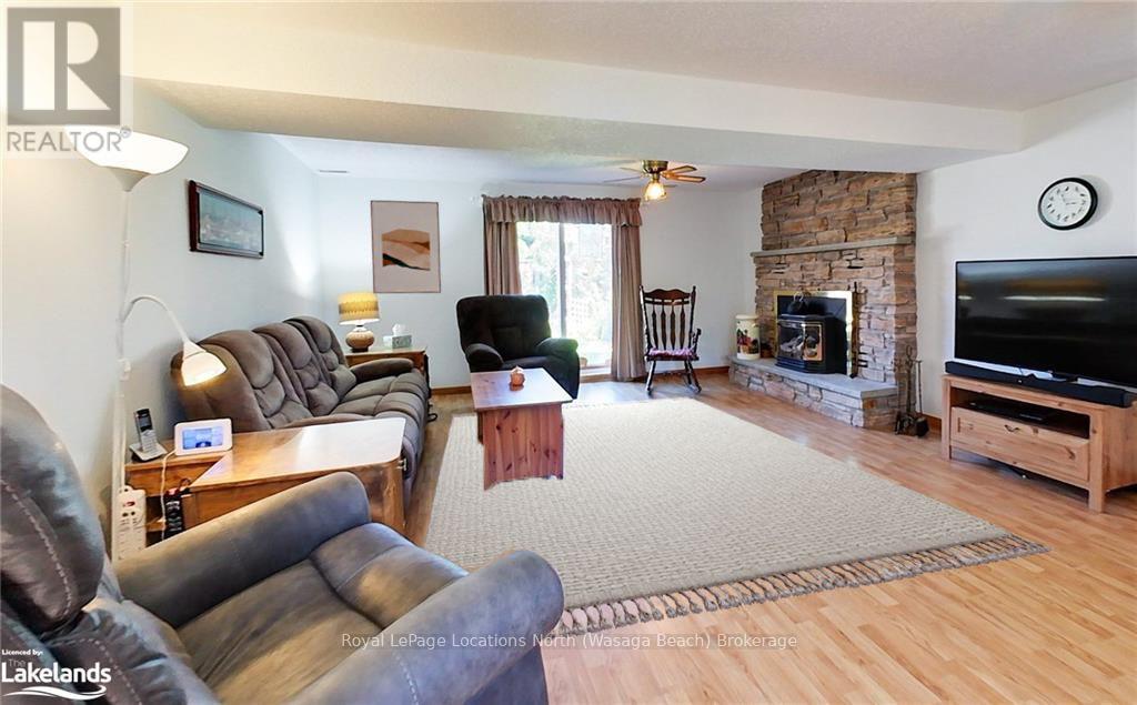 221 John Street, Clearview, Ontario  L0M 1S0 - Photo 14 - S10439640