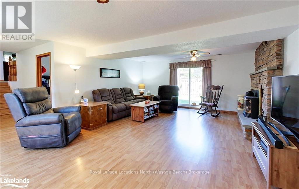 221 John Street, Clearview, Ontario  L0M 1S0 - Photo 15 - S10439640