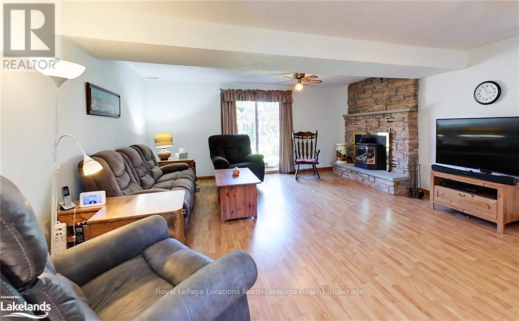 221 John Street, Clearview, Ontario  L0M 1S0 - Photo 16 - S10439640