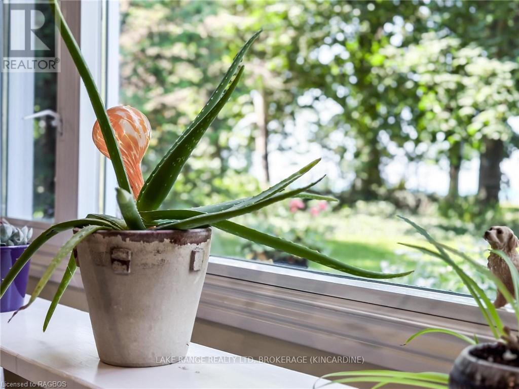 129 Huron Road, Huron-Kinloss, Ontario  N2Z 2X3 - Photo 40 - X10846589