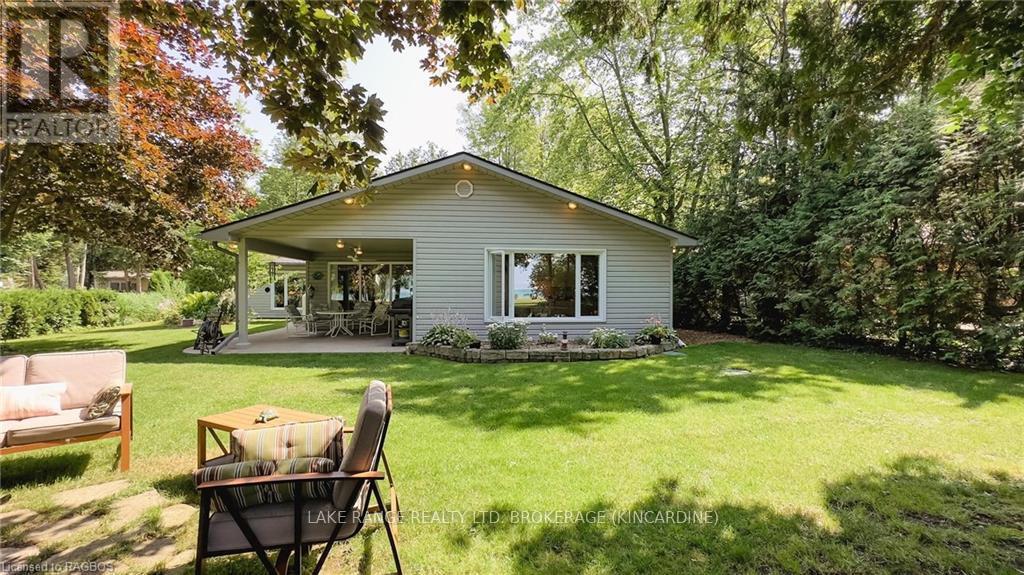 129 Huron Road, Huron-Kinloss, Ontario  N2Z 2X3 - Photo 8 - X10846589