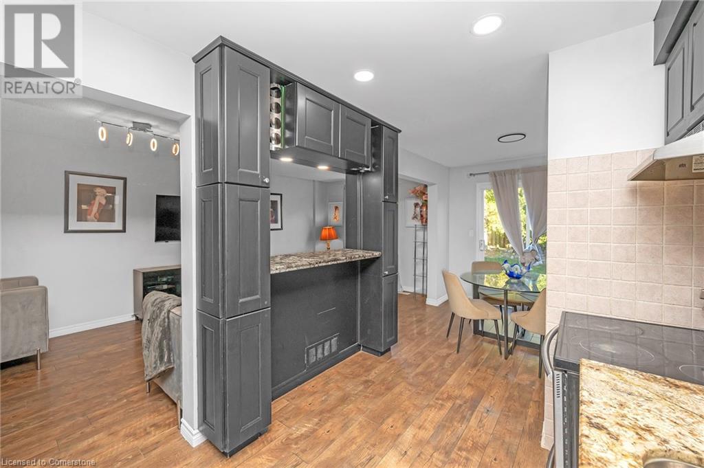 25 Westvillage Drive, Hamilton, Ontario  L9B 2S2 - Photo 18 - 40685973