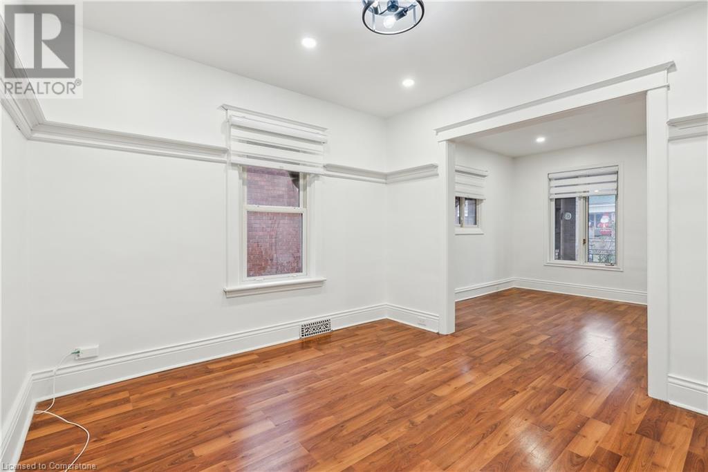 28 Connaught Avenue N, Hamilton, Ontario  L8L 6Y7 - Photo 6 - 40685295