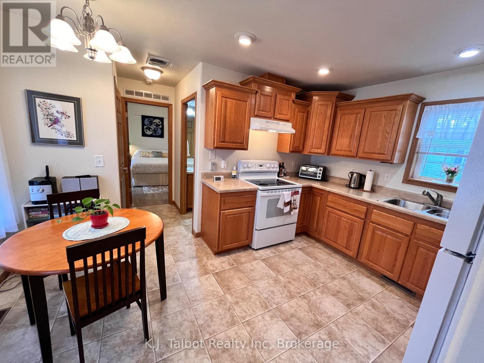 16 Cherokee Lane, Ashfield-Colborne-Wawanosh, Ontario  N7A 3Y2 - Photo 2 - X10780007