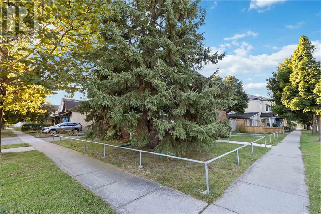 265 Park Avenue, Brantford, Ontario  N3S 5K6 - Photo 3 - 40666007