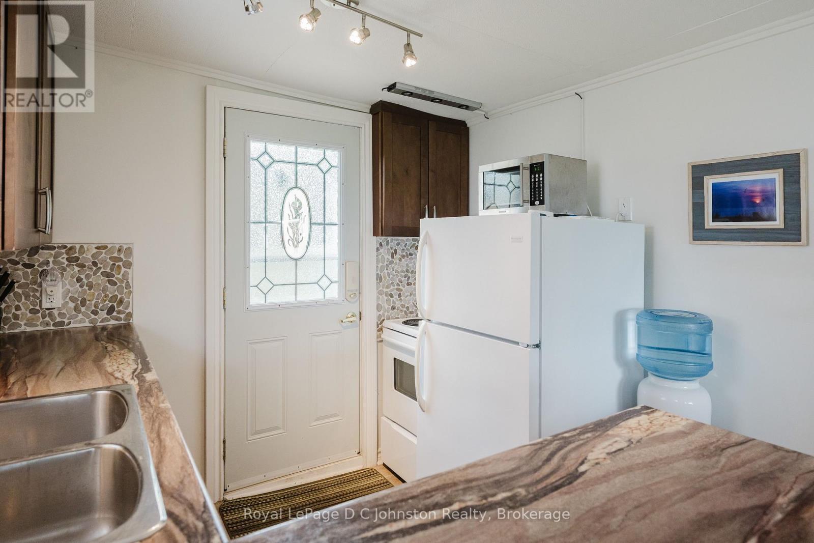 107 5th Avenue S, First Nations, Ontario  N0H 2G0 - Photo 9 - X11897282