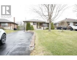 Upper - 586 Central Pk Boulevard N, Oshawa (O'Neill), Ca