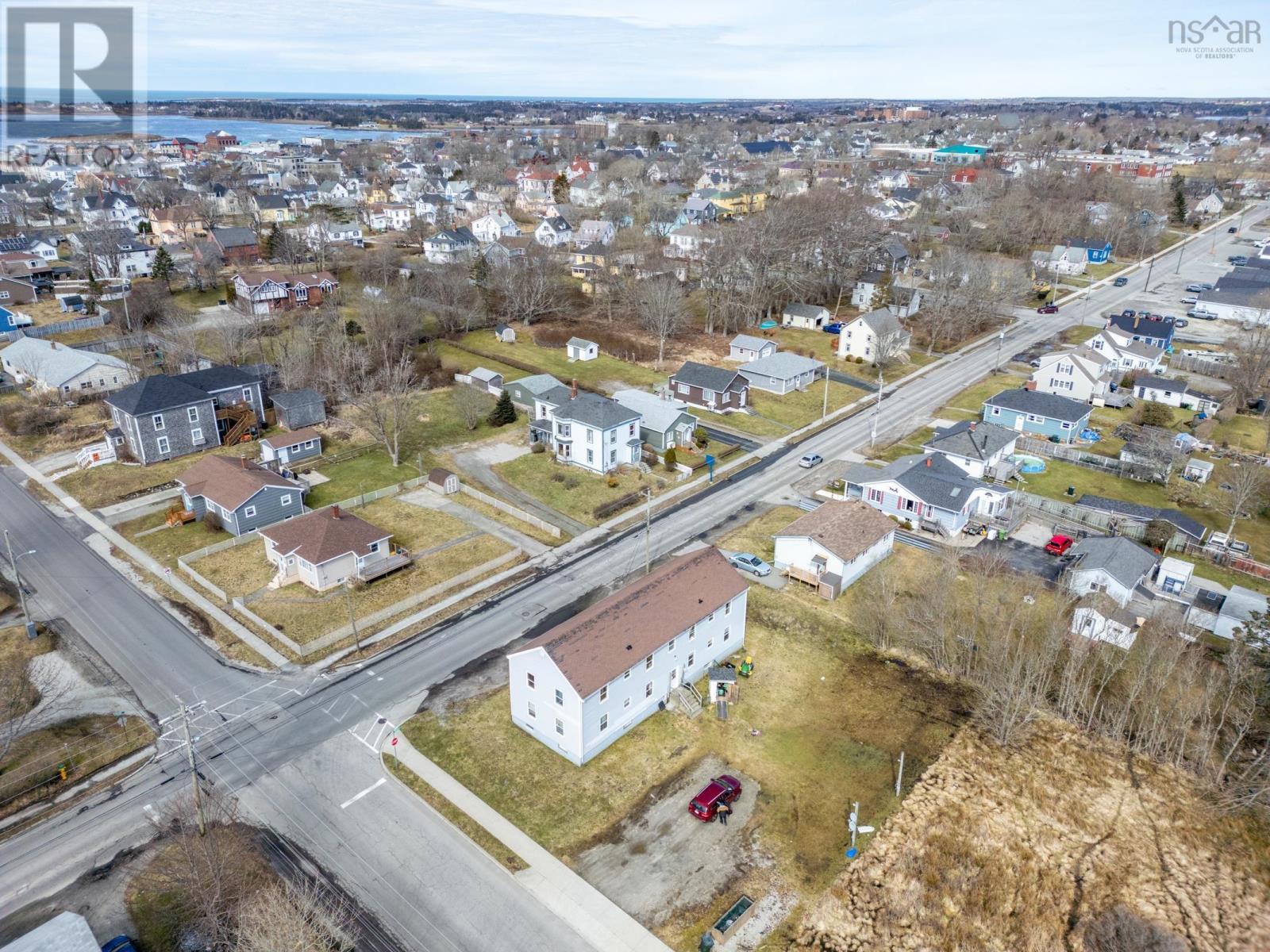 107 Pleasant Street, Yarmouth, Nova Scotia  B5A 2J5 - Photo 25 - 202405045