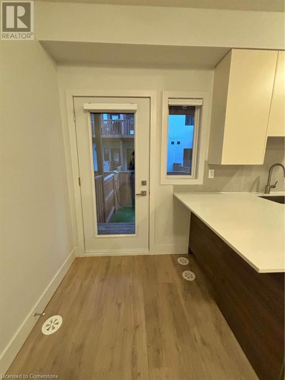 276 Dunsmure Road Unit# 46, Hamilton, Ontario  L8M 0A2 - Photo 7 - 40685812