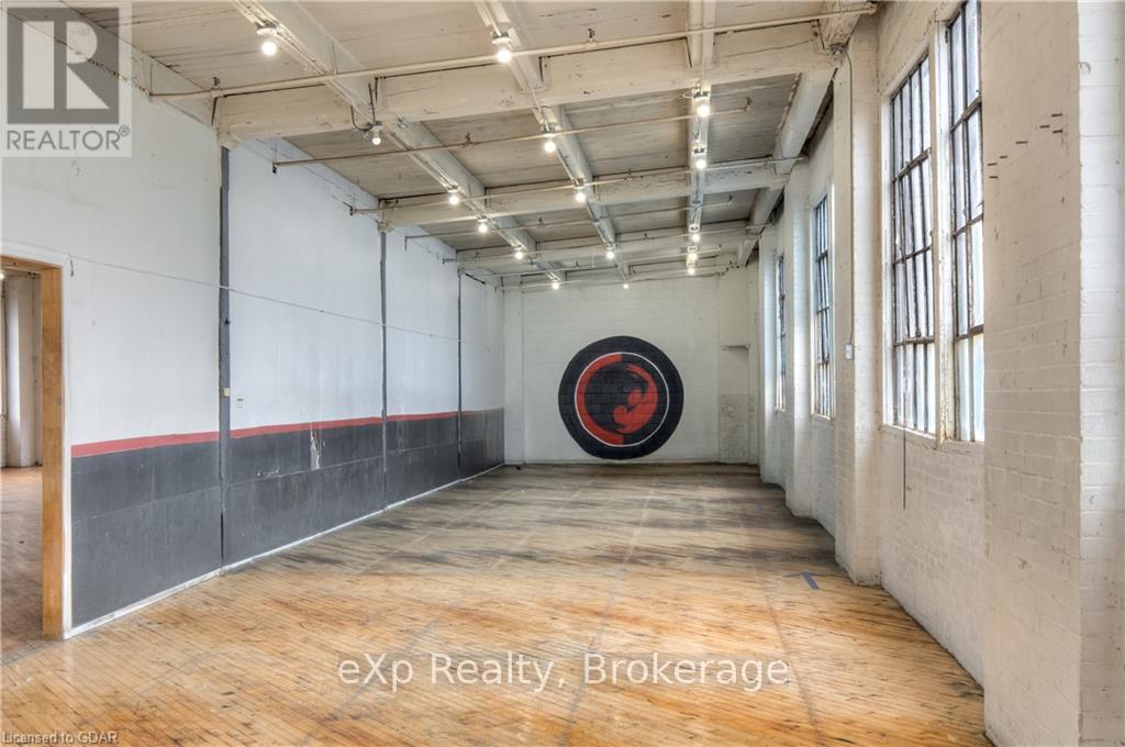 401 - 20 Park Hill Road E, Cambridge, Ontario  N1R 1P2 - Photo 12 - X11897396