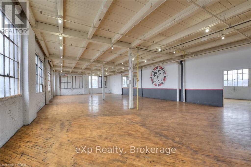 401 - 20 Park Hill Road E, Cambridge, Ontario  N1R 1P2 - Photo 8 - X11897396