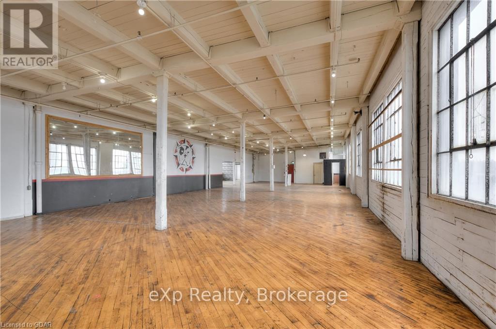 401 - 20 Park Hill Road E, Cambridge, Ontario  N1R 1P2 - Photo 9 - X11897396