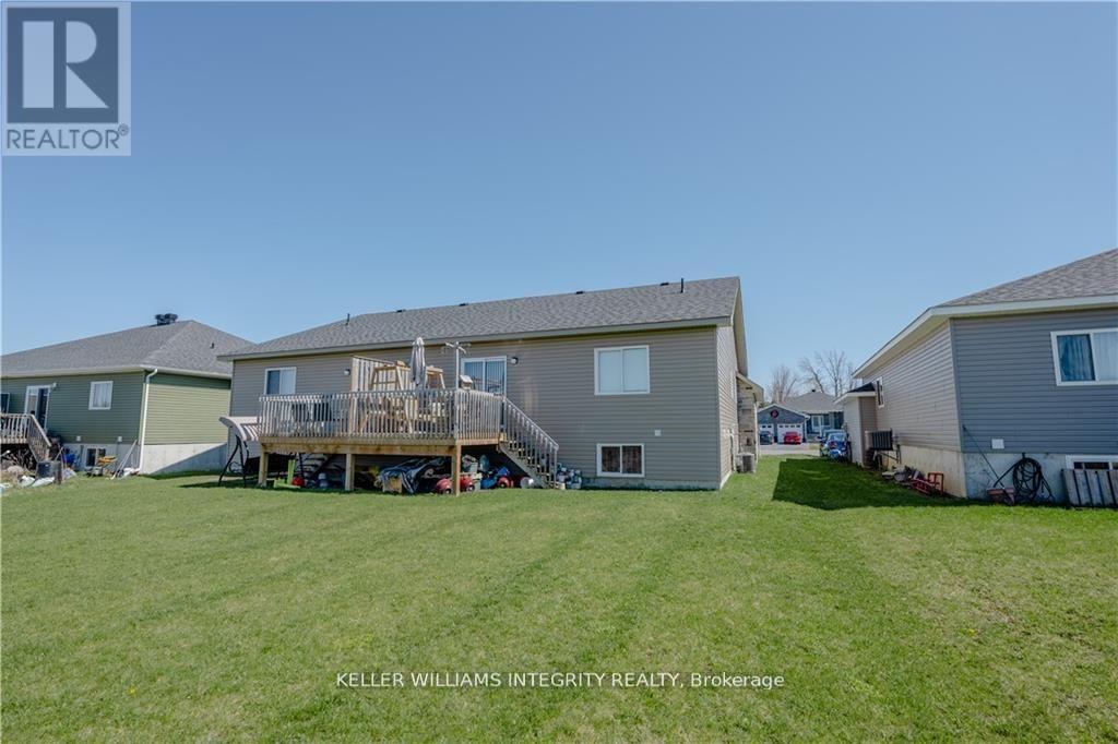 Property at 95 FRENCH AVENUE image 3