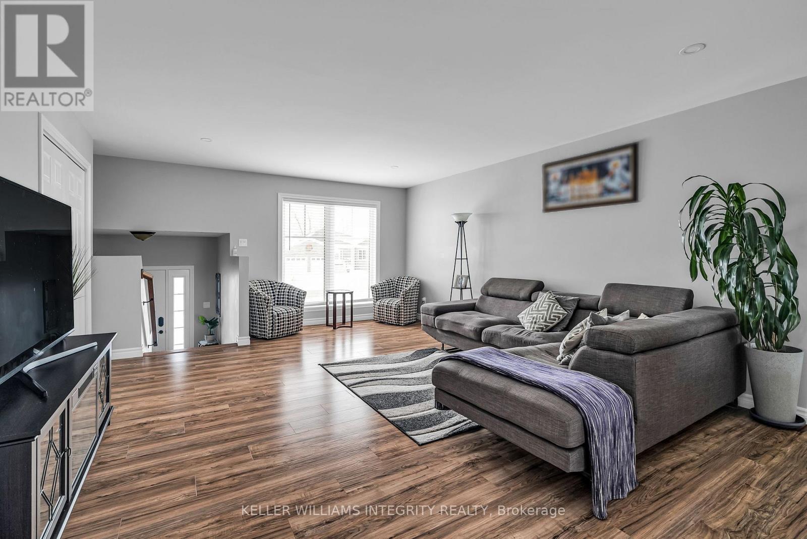 Property at 95 FRENCH AVENUE image 5