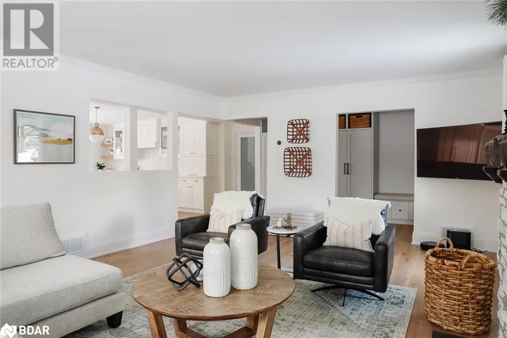 68 Dundonald Street, Barrie, Ontario  L4M 3T3 - Photo 13 - 40685999