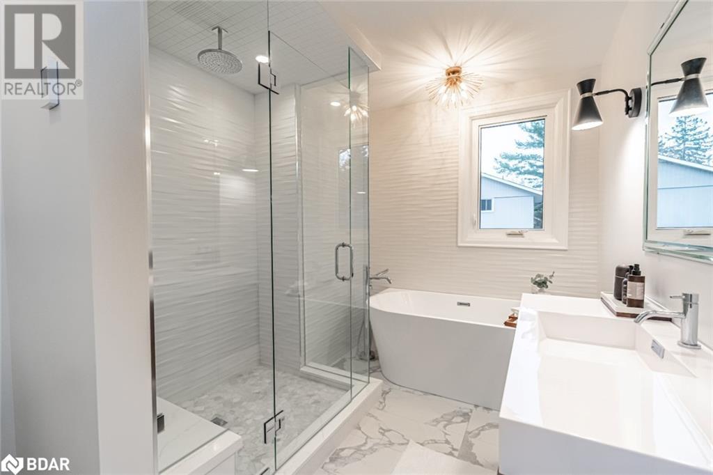 68 Dundonald Street, Barrie, Ontario  L4M 3T3 - Photo 22 - 40685999