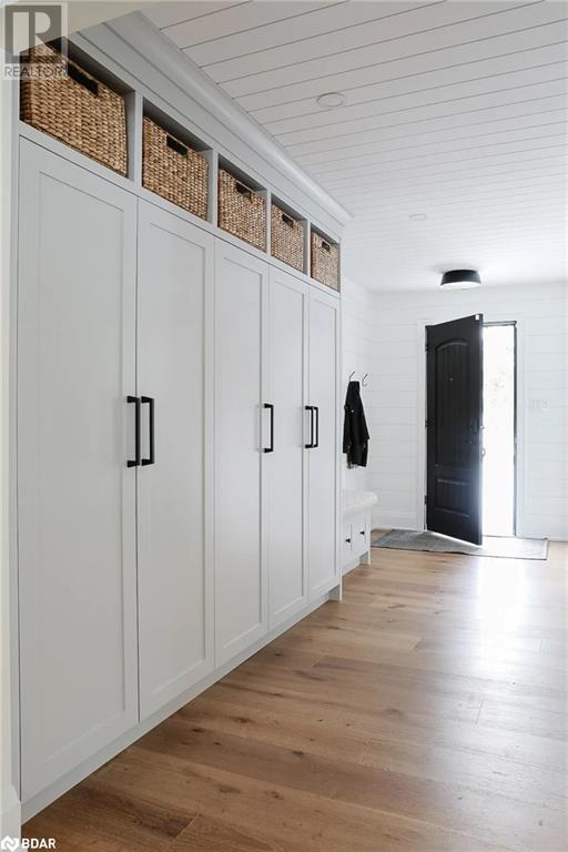 68 Dundonald Street, Barrie, Ontario  L4M 3T3 - Photo 3 - 40685999