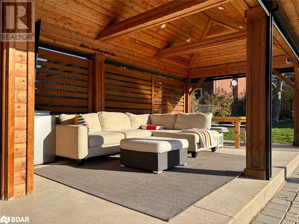 68 Dundonald Street, Barrie, Ontario  L4M 3T3 - Photo 34 - 40685999