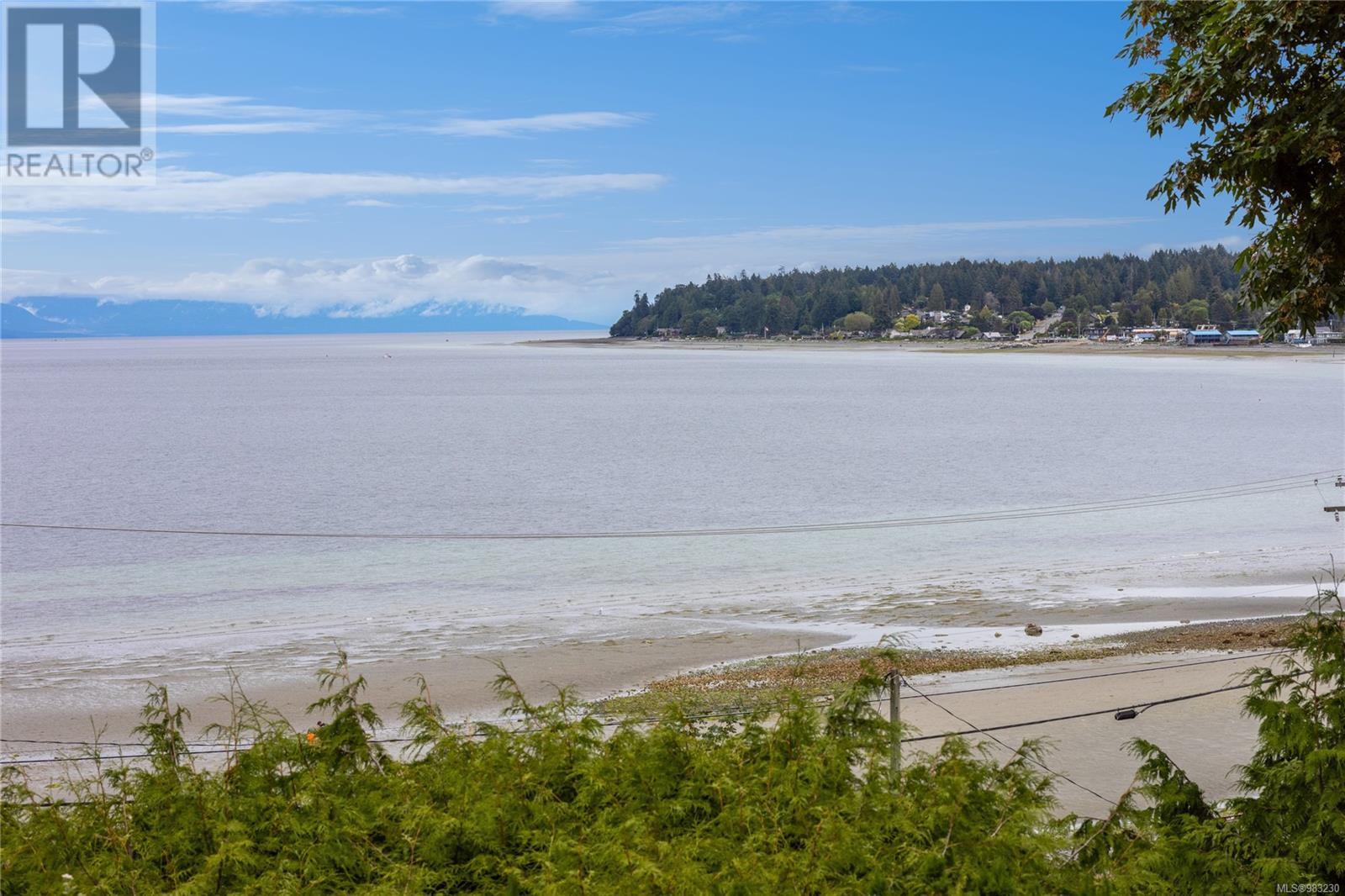 595 Crescent Rd W, Qualicum Beach, British Columbia  V9K 1H7 - Photo 35 - 983230