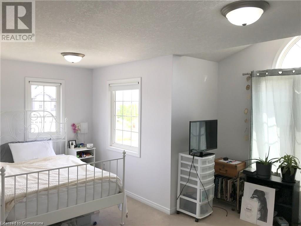 246 Parkvale Drive, Kitchener, Ontario  N2R 1Y8 - Photo 6 - 40685927