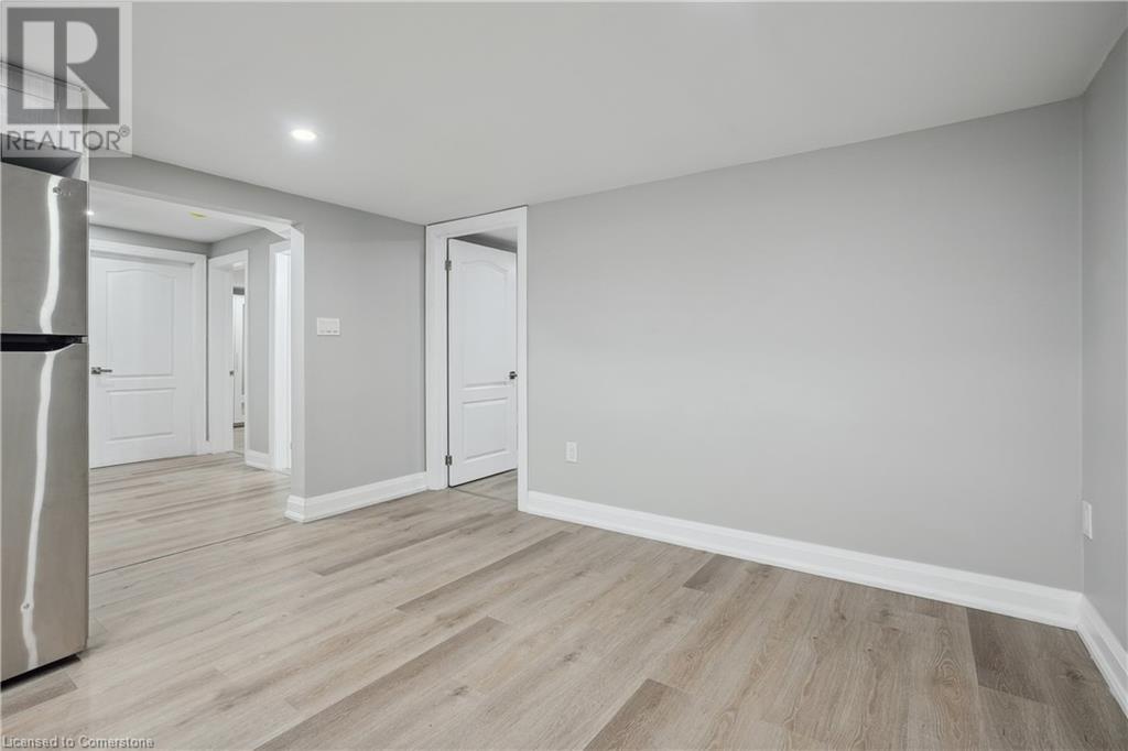 2141 Cleaver Avenue Unit# Lower, Burlington, Ontario  L7M 3R1 - Photo 4 - 40685045