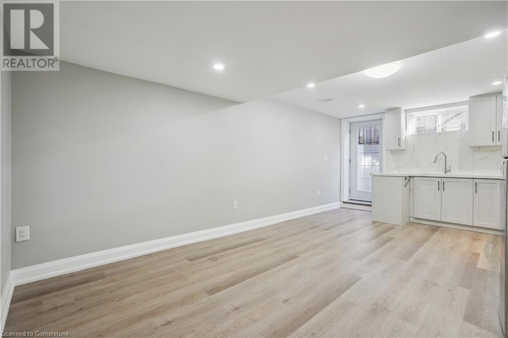 2141 Cleaver Avenue Unit# Lower, Burlington, Ontario  L7M 3R1 - Photo 6 - 40685045