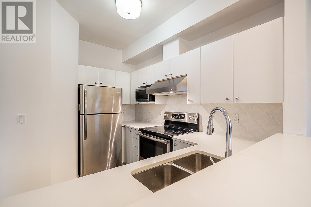 3 1010 Ewen Avenue, New Westminster, British Columbia V3M 5C9 - Photo 6 - R2935245