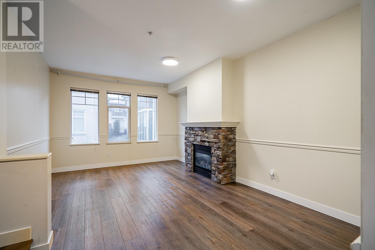 3 1010 Ewen Avenue, New Westminster, British Columbia V3M 5C9 - Photo 10 - R2935245