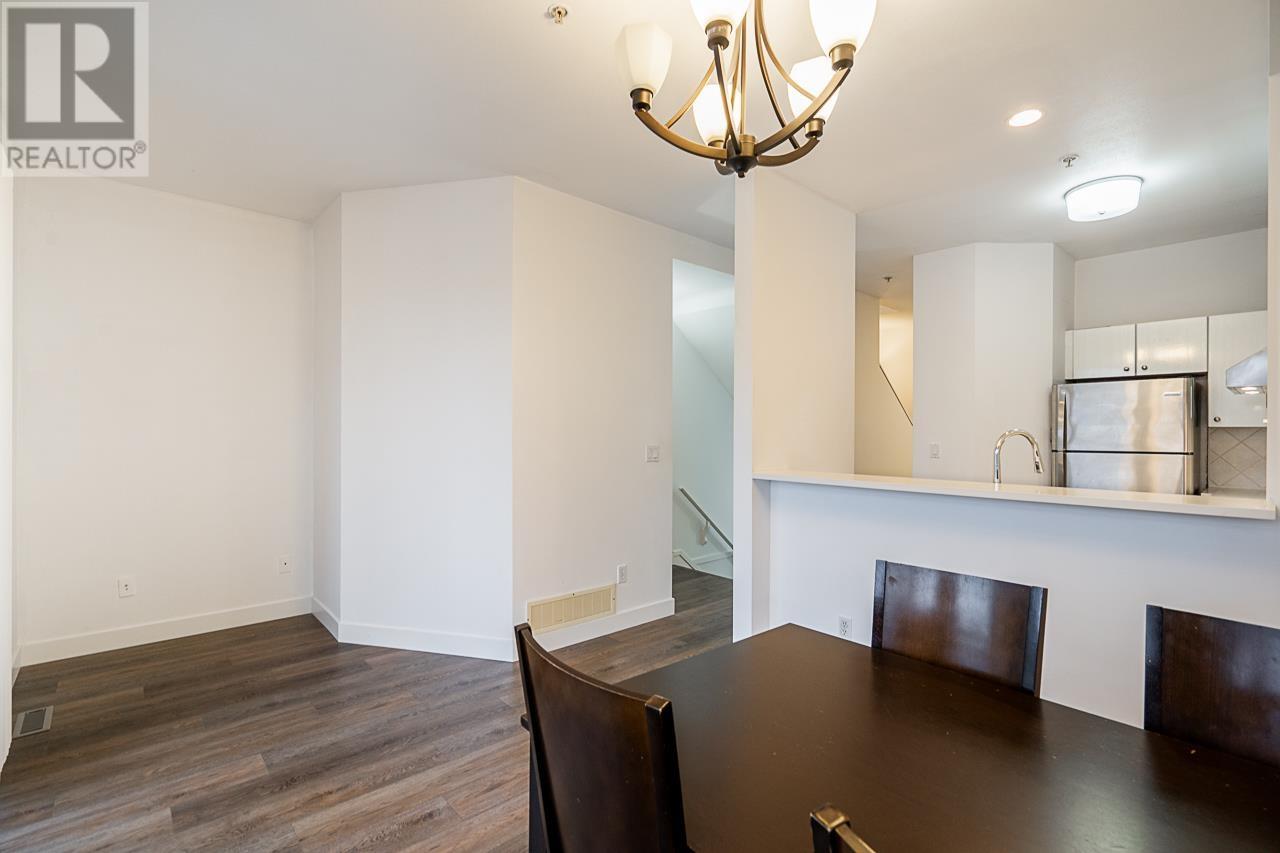 3 1010 Ewen Avenue, New Westminster, British Columbia V3M 5C9 - Photo 8 - R2935245