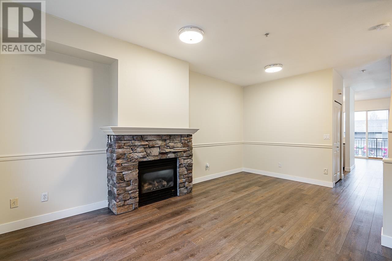 3 1010 Ewen Avenue, New Westminster, British Columbia V3M 5C9 - Photo 12 - R2935245